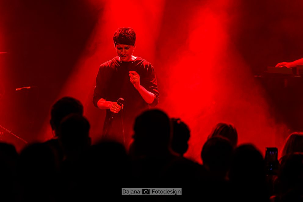 Empathy Test live im DAS BETT Frankfurt 31.3.2024