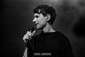 Empathy Test live im DAS BETT Frankfurt 31.3.2024