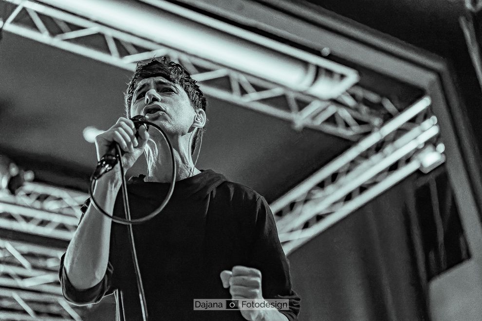 Isaac Howlett live