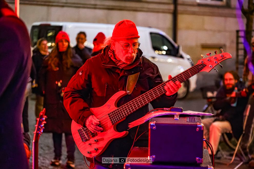 The Forking Roads vorm Café brandmarken Jena beim Muweika 2024