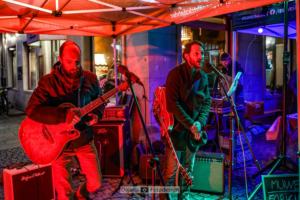 The Forking Roads vorm Café brandmarken Jena beim Muweika 2024