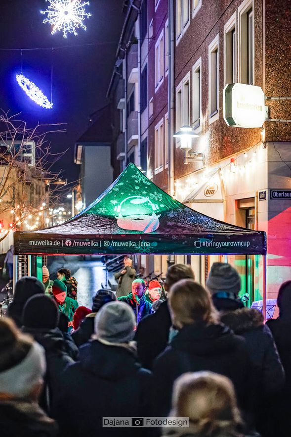 The Forking Roads vorm Café brandmarken Jena beim Muweika 2024