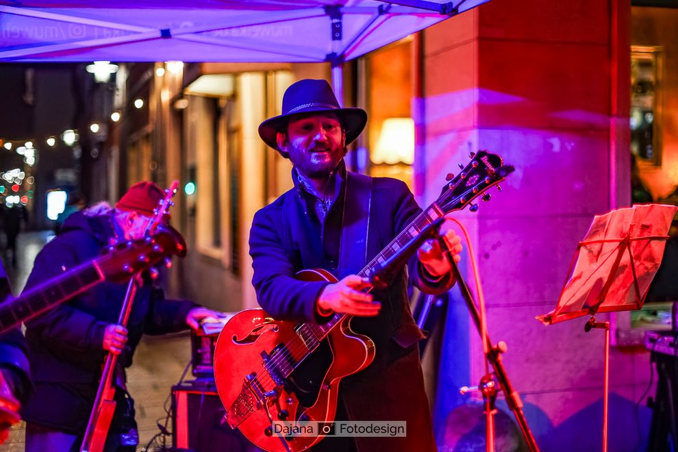 The Forking Roads vorm Café brandmarken Jena beim Muweika 2024
