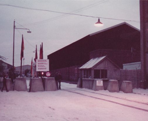 East/West German border crossing (AD)