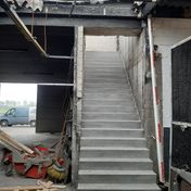 betontrappen-davy-leysen-betontrap-recht-gepolierd4