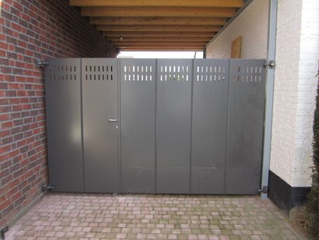 poort in 2 ongelijke delen 1 meter en 2 meter breed  met verticale gro