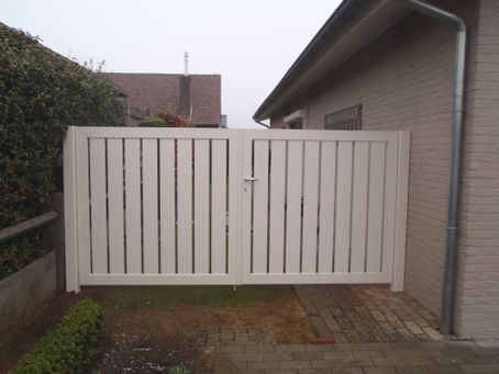 verticale open planken in de kader