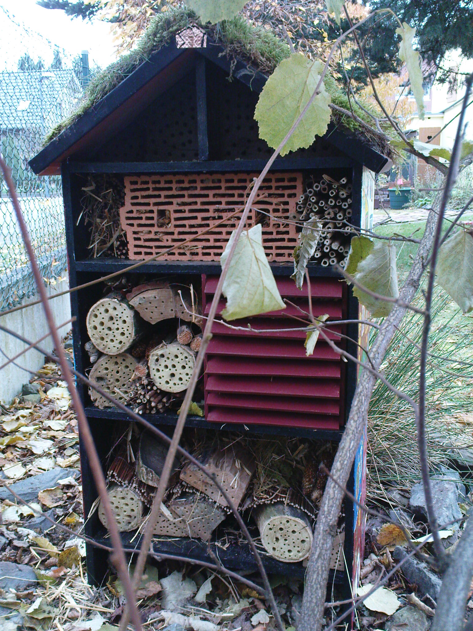 Großes Insektenhotel