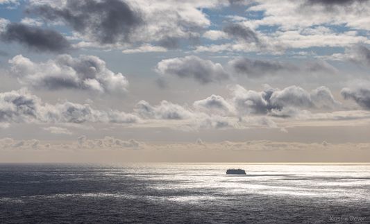 Havet og skipet. 