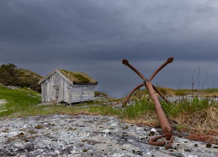 Sjøbu med anker, Ona
