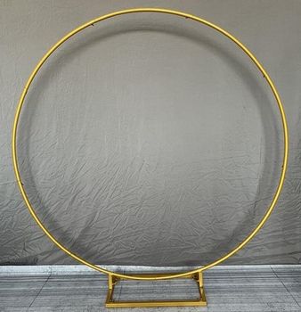 Arche ronde dorée 