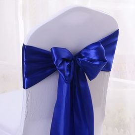Noeud en satin bleu