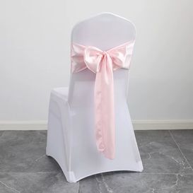 Noeud en satin rose clair