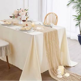 Chemin de table en gaz beige