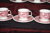 TEADRINKER KOP EN SCHOTEL 