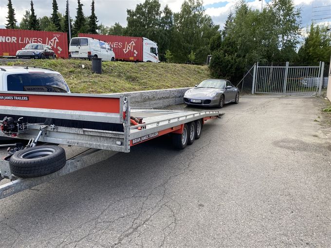 Hentet Porsche i Asker og levert til veksten på Alfaset