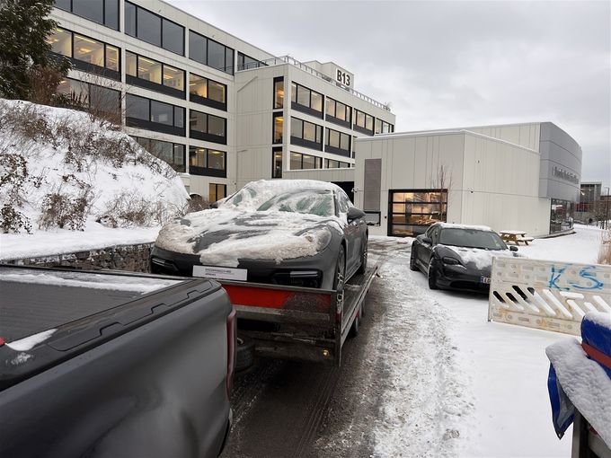 9/12 - Hentet Porsche på Løvenskioldbanen Skytesenter for Porsche Center A&B