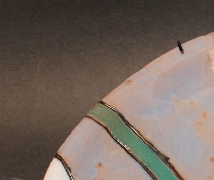 Grande assiette de Paul Isabelle, Shawinigan, 1962, marquée Pisabo, diam. 32 cm.