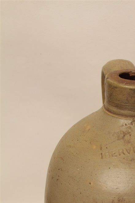 Cruche E. L. Farrar, Pottery Works, Iberville, P. Q.  1918-1926