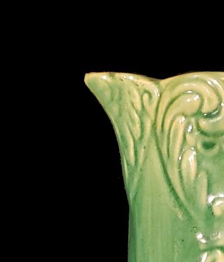 Crémier de la Brantford Stoneware MFG Co, (1894-1906), sans marque de fabricant. Peut-être fait à partir des années 1880. Voir Webster p. 77.