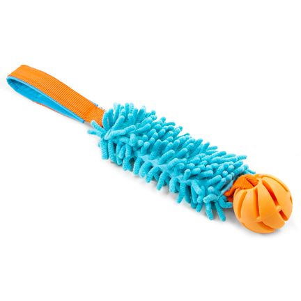Mop tug with SUM-PLAST ball
