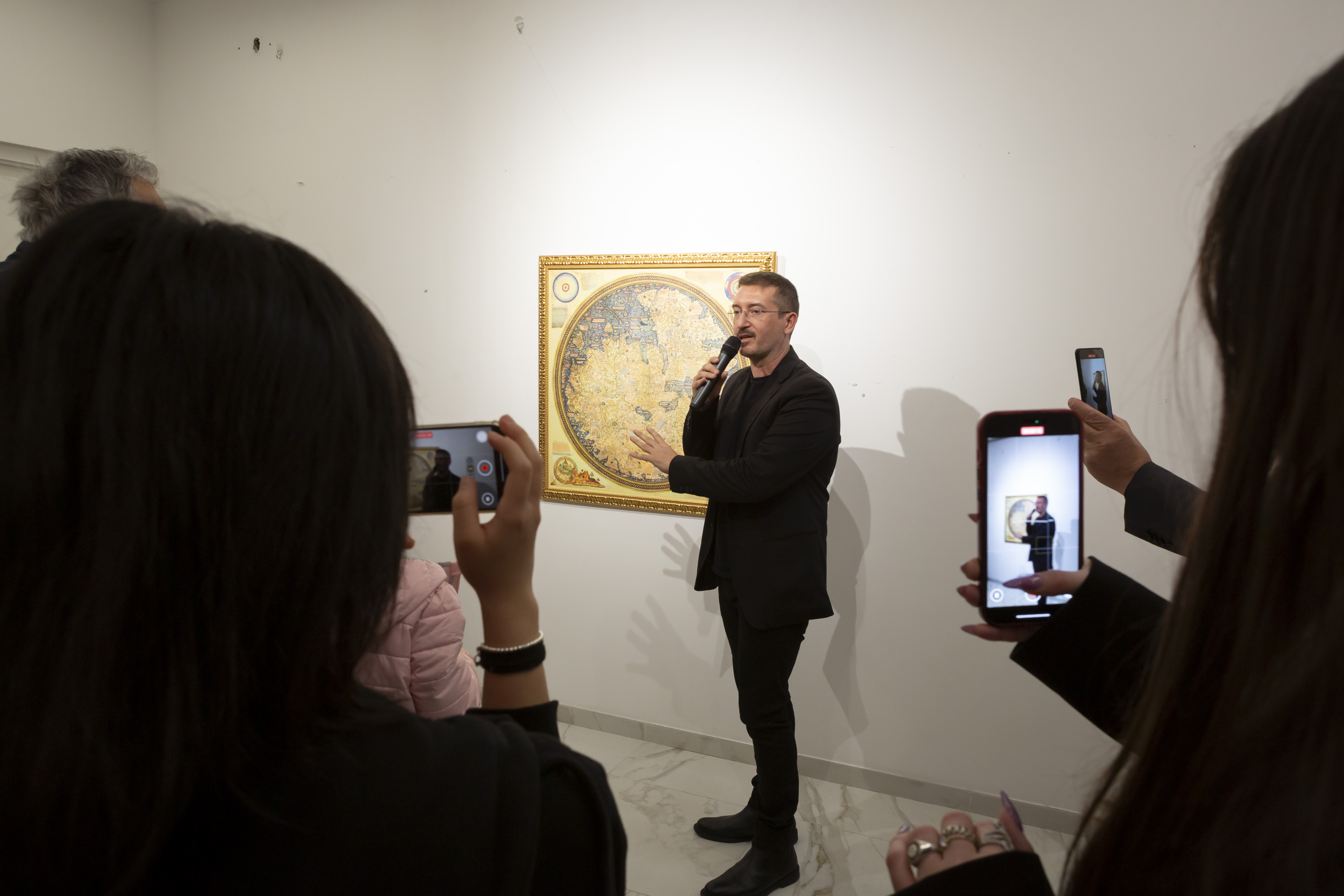 PONTE TRA ITALIA E CINA   SEDE CUANG HUA CULTURES ET MEDIA ROMA