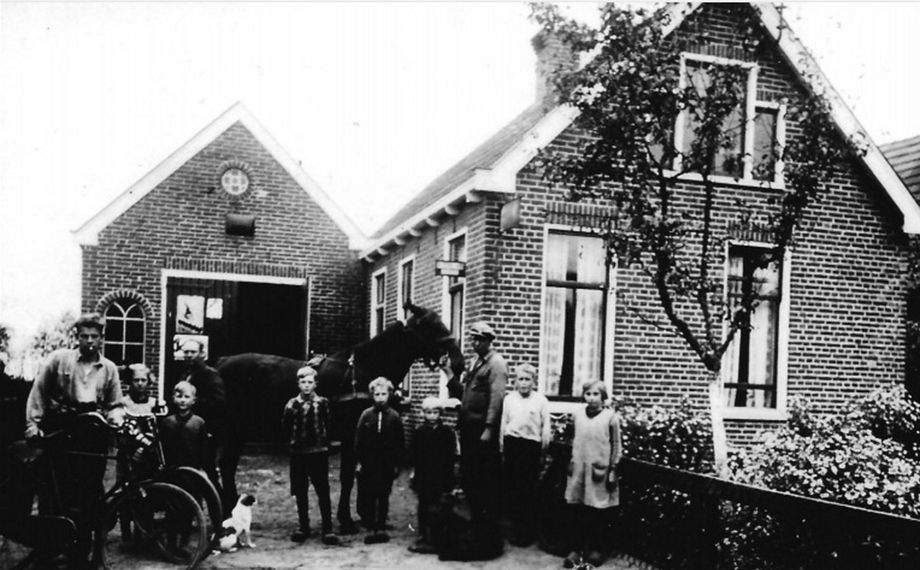Nieuw Roden - Berghuis - Dorpsstraat