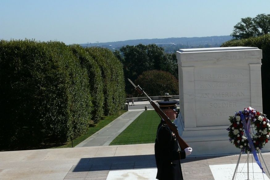 Tomb of the Unknowns, Arlington Cemetery.