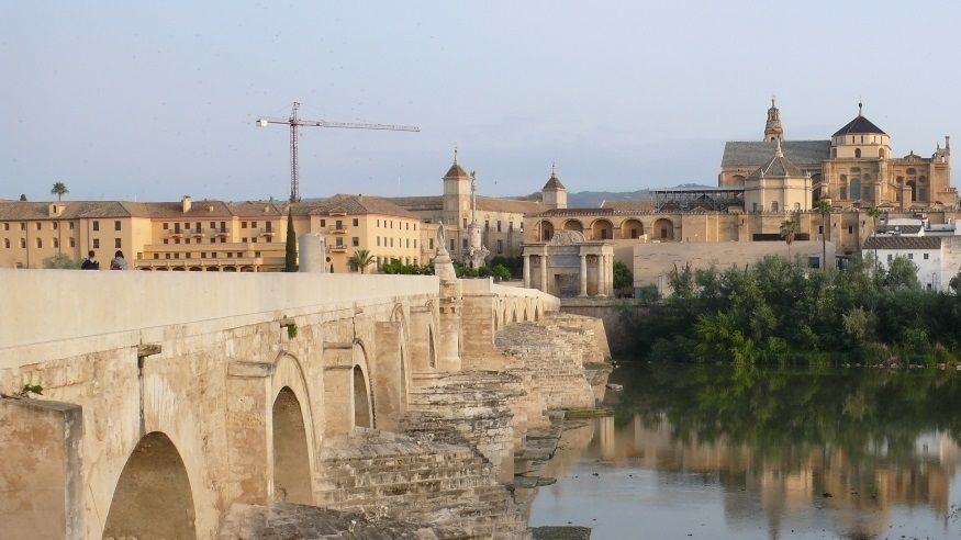 The Mezqauita and Roman Bridge