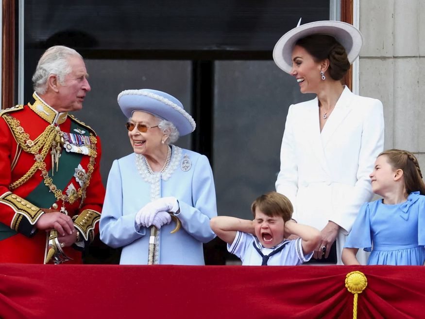 Her Majesty on the balcony of Buckingham Palace this weekend.