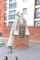 Canal side nr station (5)