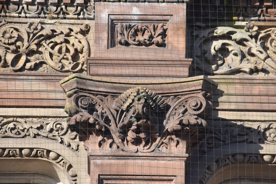 Formally Taylor's Music shop, sculptor John Lea, 