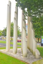 Echelon with concrete pillars (3)