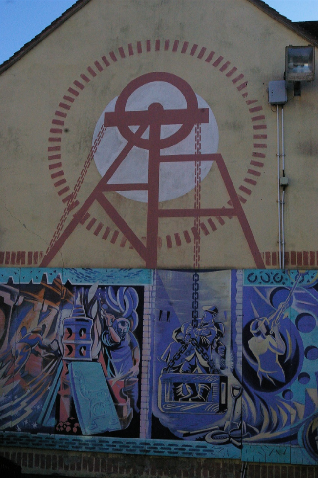 Industries of the Lye, mural by Steve Field 1989, now removed.