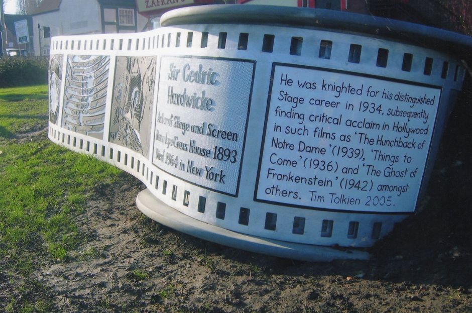 Tribute to Sir Cedric Hardwicke, Pedmore rd. In steel by Tim Tolkien 2005