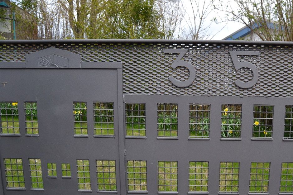 Quarry Bank Primary, designed by Tim Tolkien with Ed Cartwright