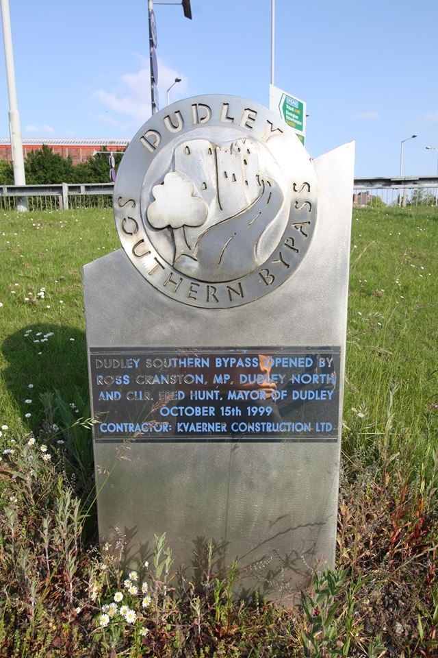 Duncan Edwards way,