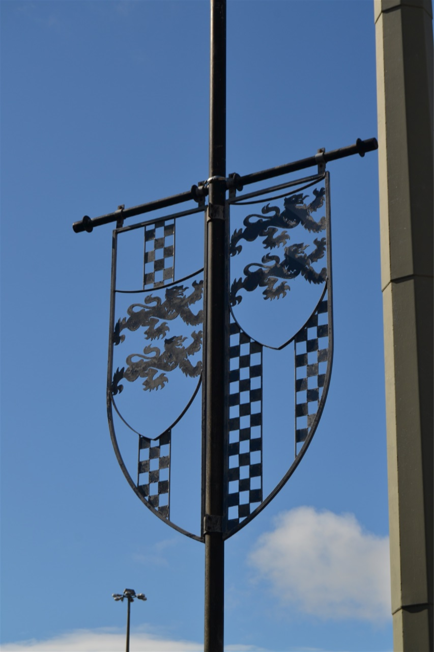 King St, Heraldic coats or arms of former owners of the castle. Designed by Steve Field 1995