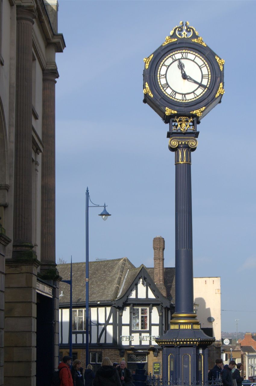 Clock outside Crown centre