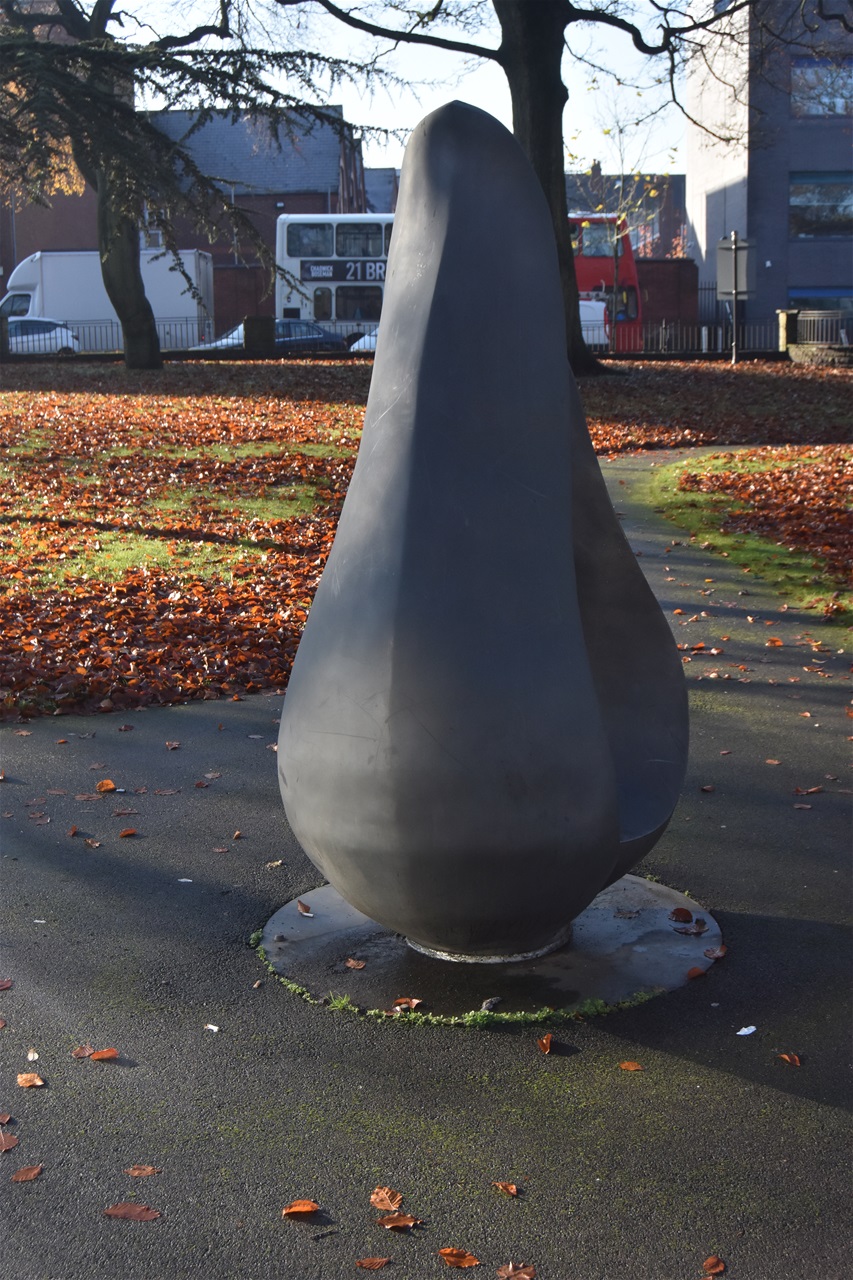 Gardens of Remembrance. Highfield sculpture, artist unknown