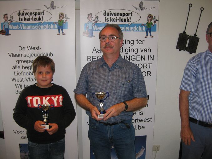 Kampioen 2020 halve-Fond Oude & Jaarlingen
1é Team P.T.I Tuinbouwschool Kortrijk
2é De Veugele Edward Waregem
3é Vande Caveye Milan Heule