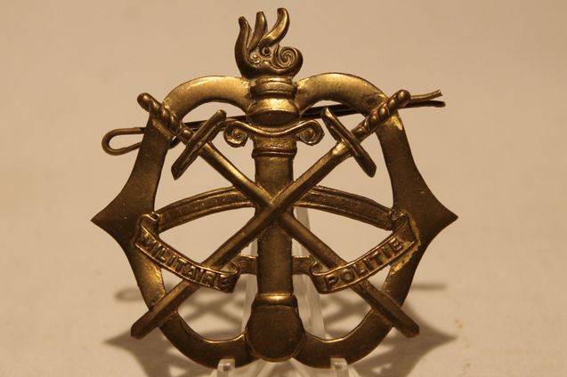 Baretembleem, Militaire Politie