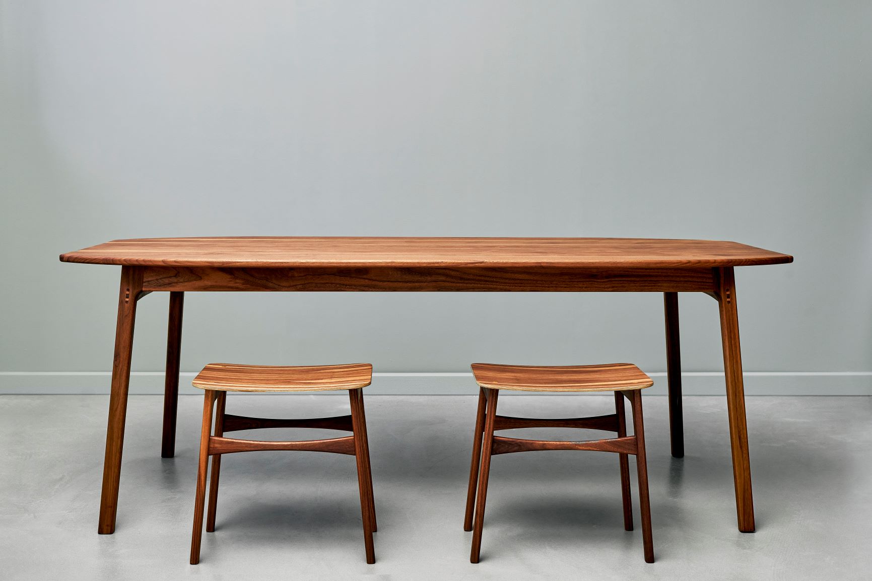 Duusmoeller_Norell_Forest_Walnut