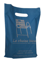 sac-plastique-poignees-decoupees-avec-soufflet-de-fond-PEMD-Nimes-Avignon-Carpentras-Orange-Arles