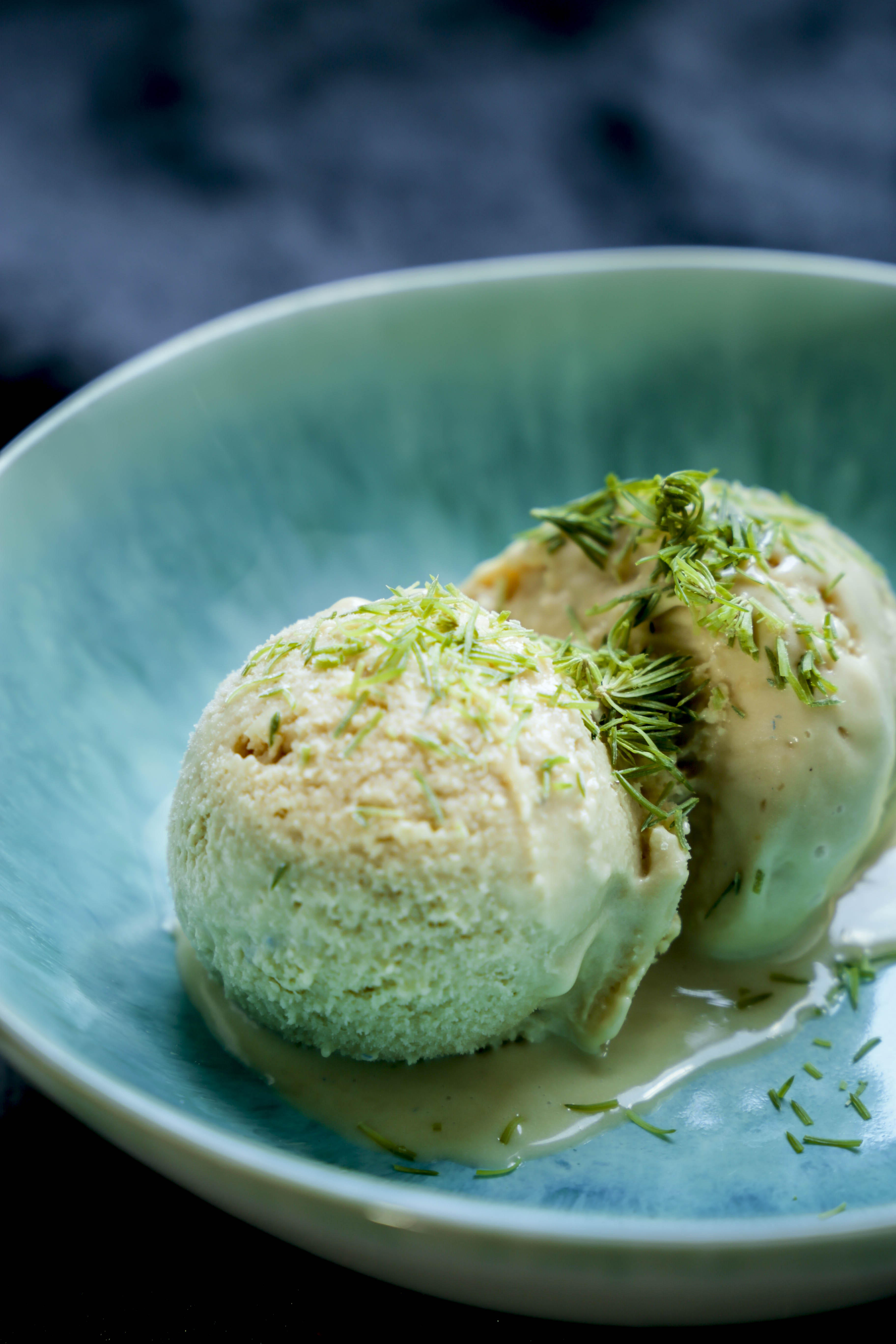 Tannenhonig- Eiscreme