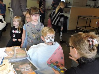 Køkulturen er eksemplarisk ved ansigtsmalingen