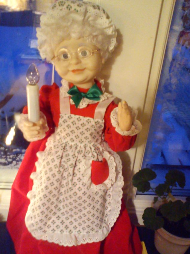 Har städat bort julen men saknar redan min Tomtemor 
men det är snart jul igen..
