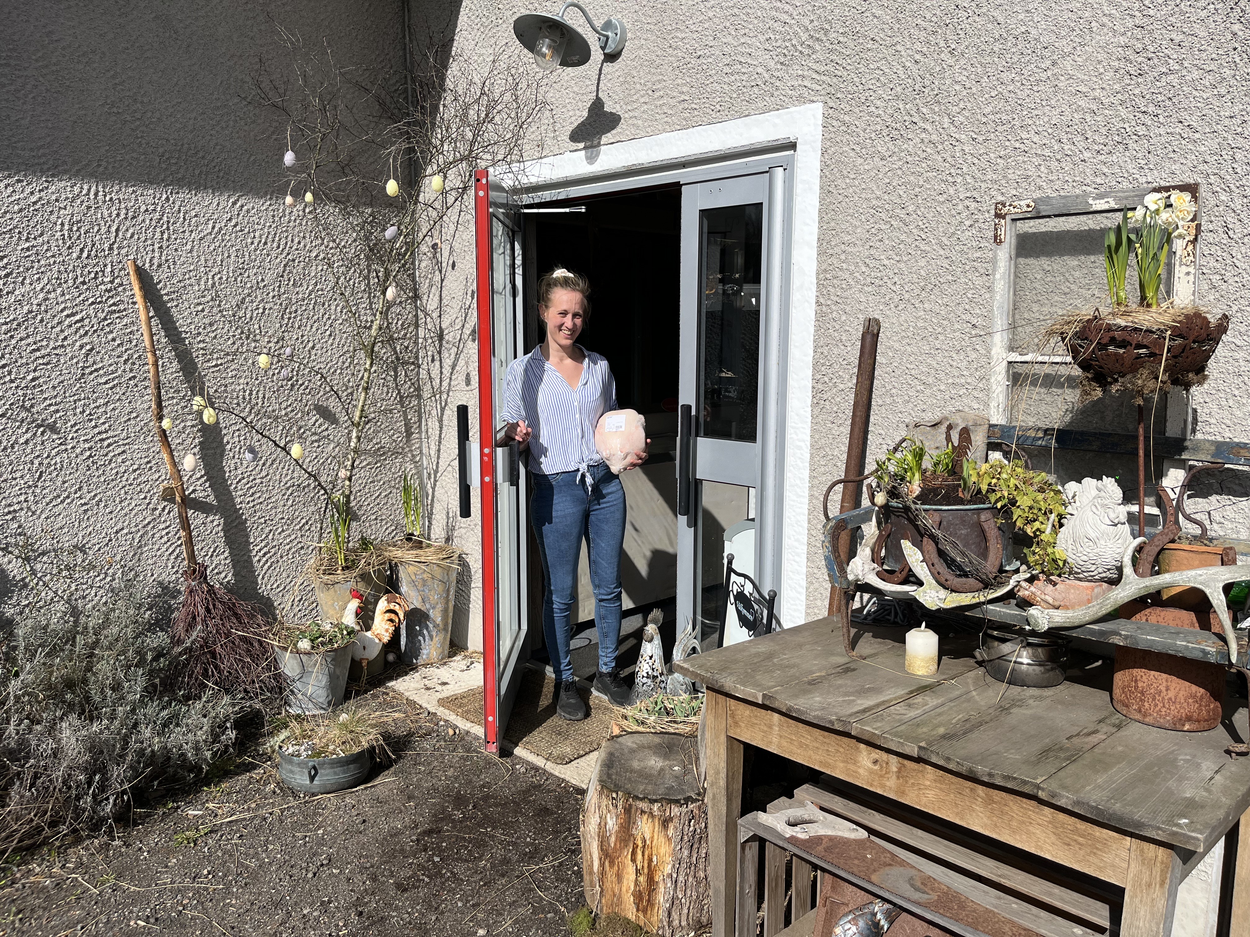 Gårdsbutik med kyckling, gris, bär & grönt från egen odling & lokala produkter Ekbackens Gård Varberg