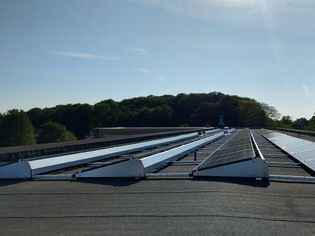 grote zonnepaneelinstallaties