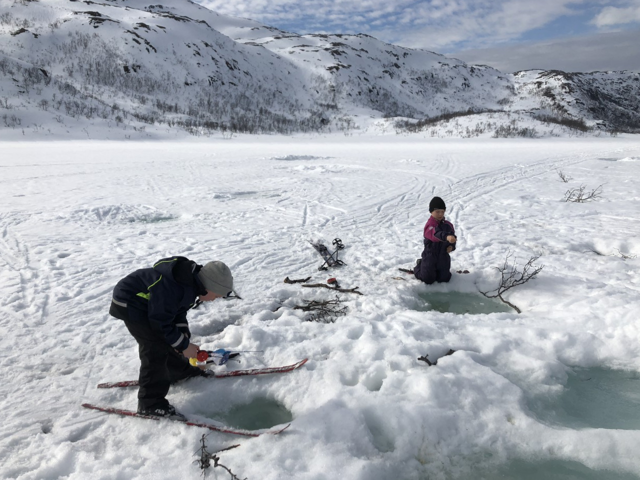 icefishing-elementsarcticcamp